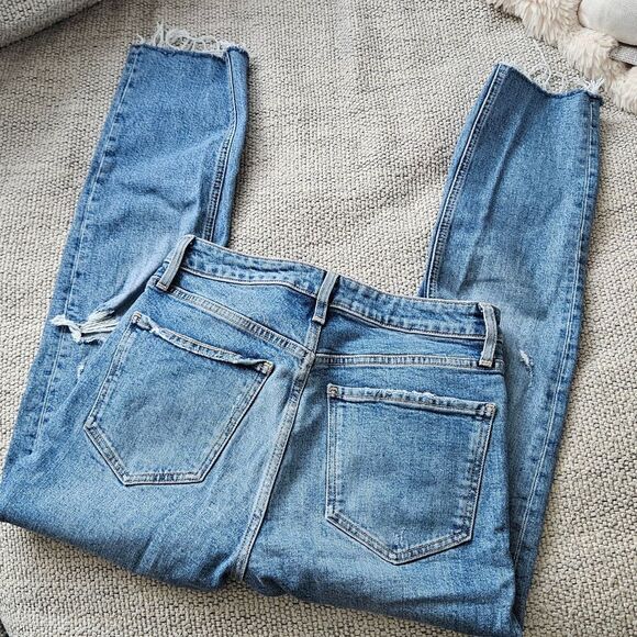 💝Zara distressed look jeans - Picture 3 of 4